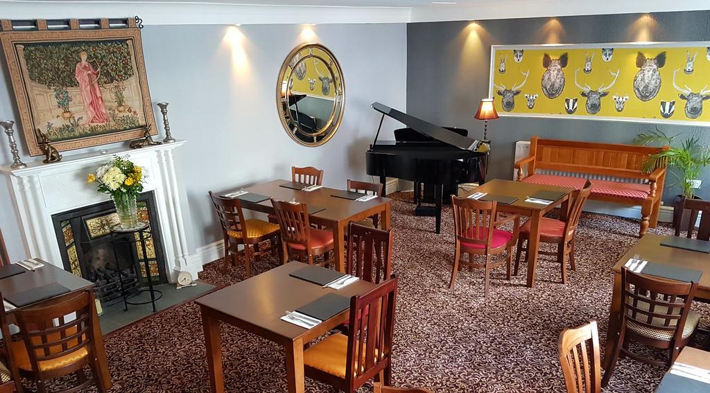 Dunster Castle Hotel Экстерьер фото