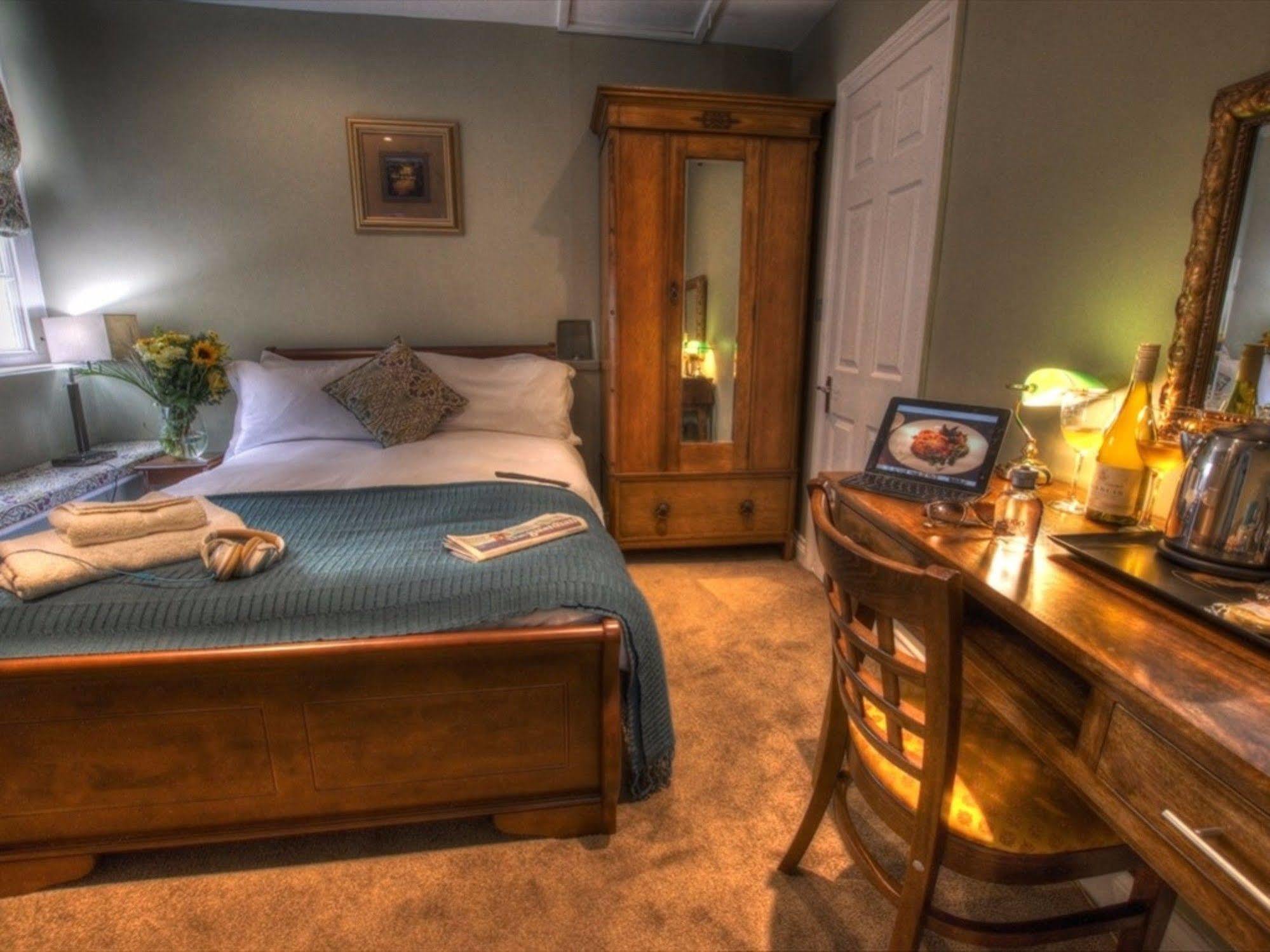 Dunster Castle Hotel Экстерьер фото