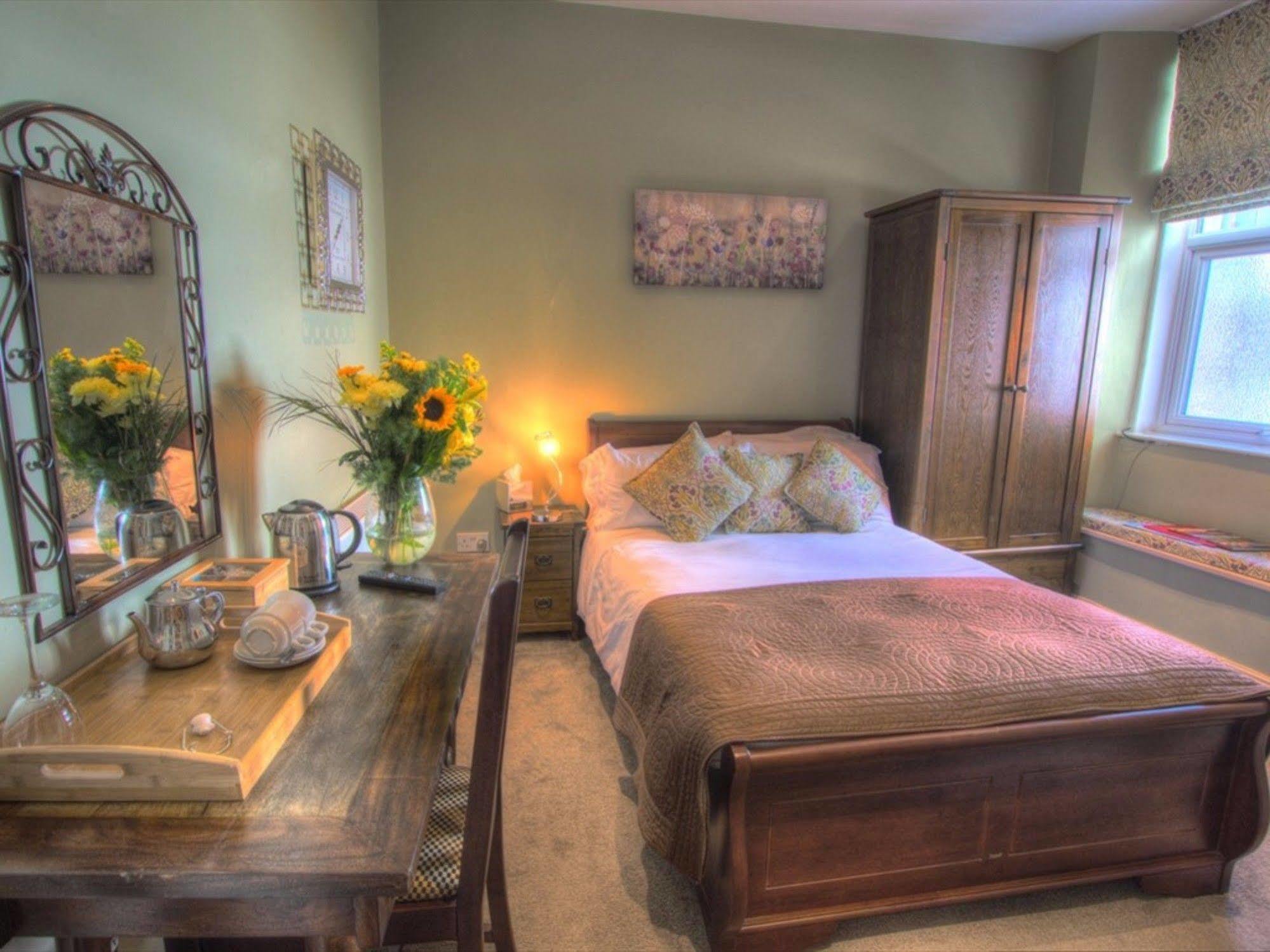 Dunster Castle Hotel Экстерьер фото